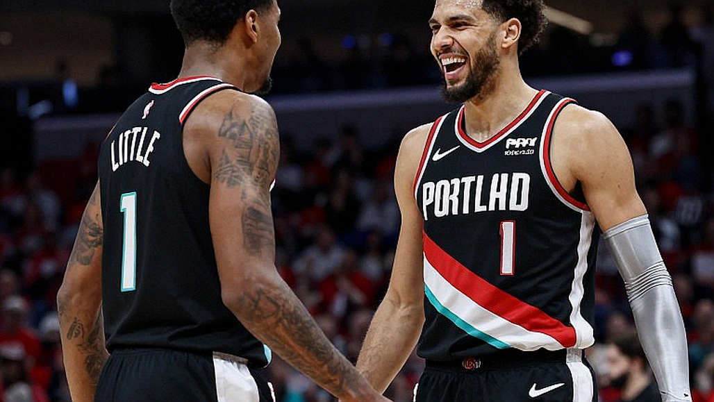 Kanter Freedom Nộp Đơn Khởi Xét Chống Chicago Sky Và Chủ Sở Hữu Wintrust Arena Kanter Freedom Nộp Đơn Khởi Xét Chống Chicago Sky Và Chủ Sở Hữu Wintrust Arena