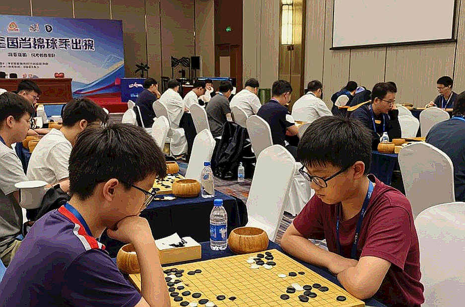 Samarkand 2026: Ấn Độ bảo vệ ngai vàng cờ vua, Sindarov chờ cú hích quê nhà Samarkand 2026: Ấn Độ bảo vệ ngai vàng cờ vua, Sindarov chờ cú hích quê nhà