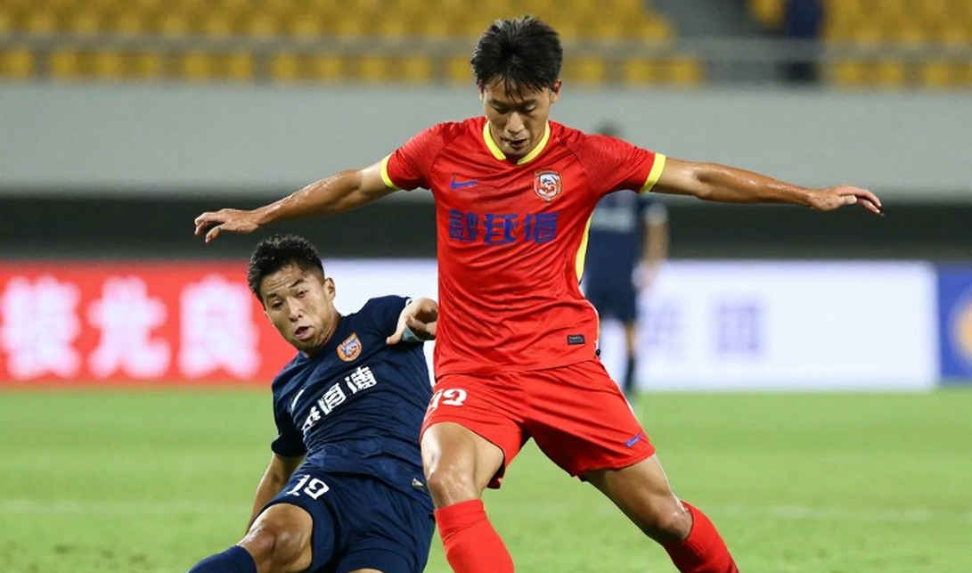 Bóng đá Việt Nam 2026: Khi 'cơn khát' danh hiệu gặp 'cơn bão' thương mại hóa