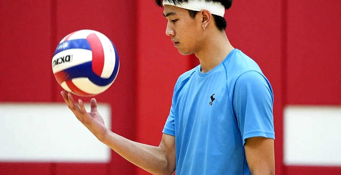 Nebraska quét Creighton 3-0: Kỷ lục 15.405 khán giả, một tỷ lệ đập bóng âm và những gì bảng điểm giấu